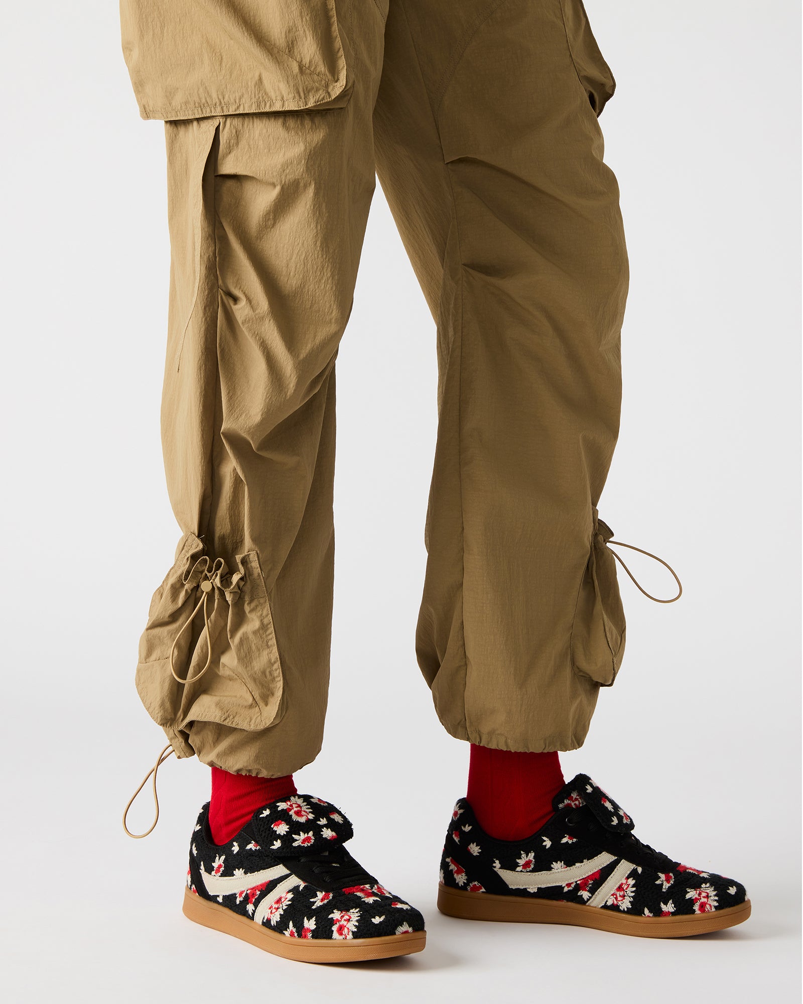 MADRID FLORAL MULTI: Stylish Low-Top Sneakers