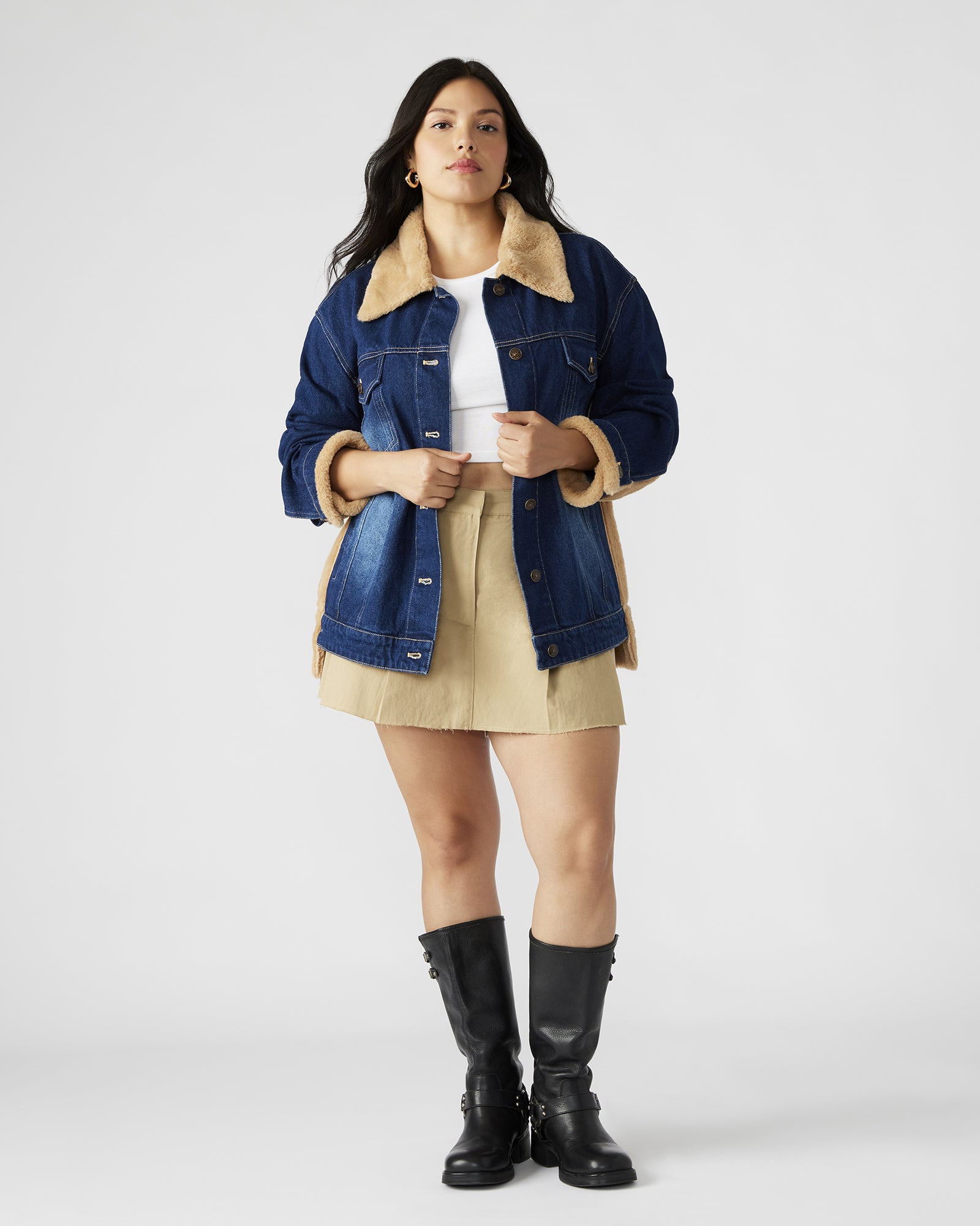 WINONA Fashionable Denim Jacket with Fur Detailing