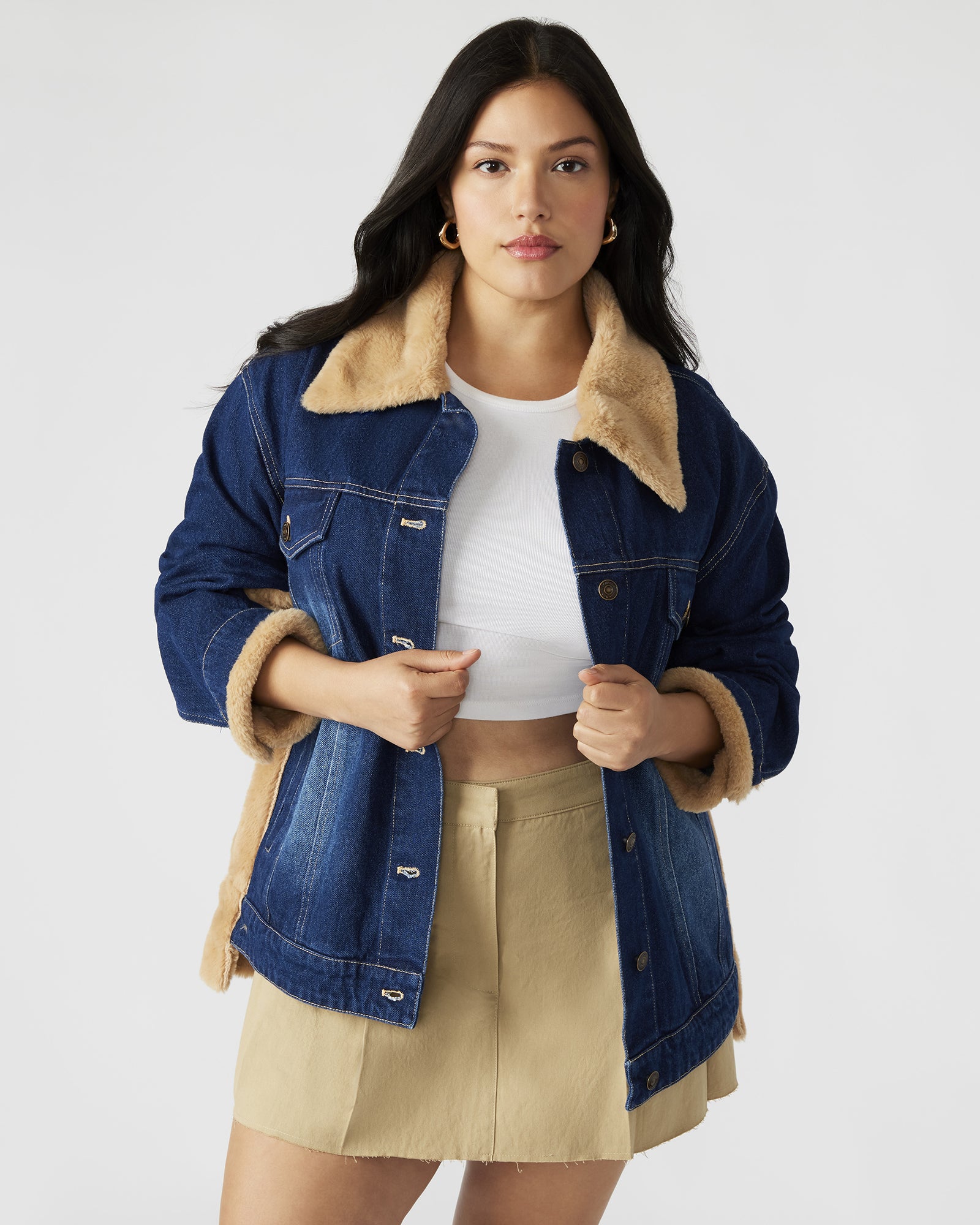 WINONA Fashionable Denim Jacket with Fur Detailing