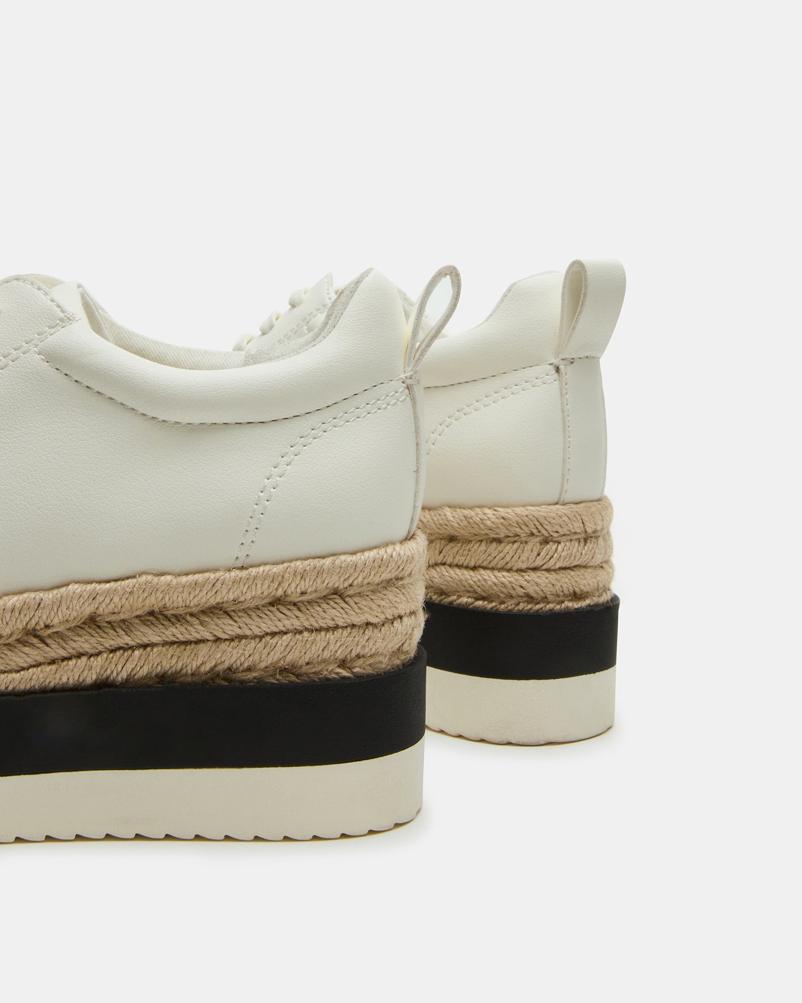 STRECKER White: Futuristic Low-Top Sneakers