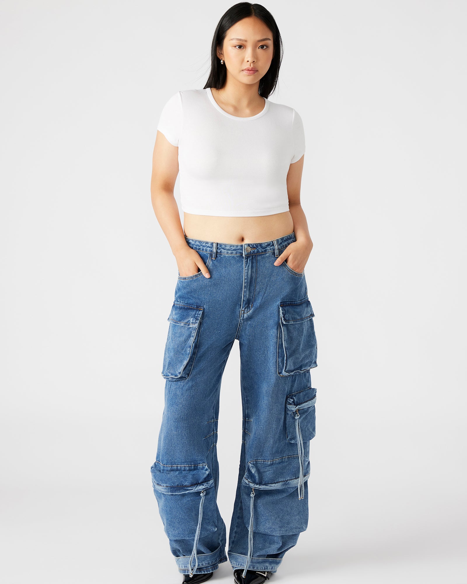DUO Medium Denim Cargo Pant - Stylish and Versatile